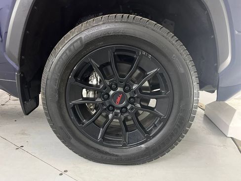 Used 2022 Toyota Tundra Limited w/ TRD Off-Road Package image 17