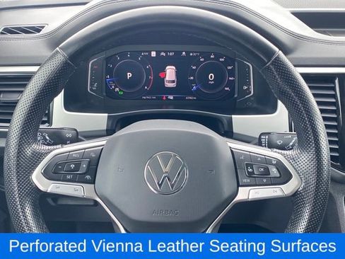 Used 2023 Volkswagen Atlas SEL Premium image 8
