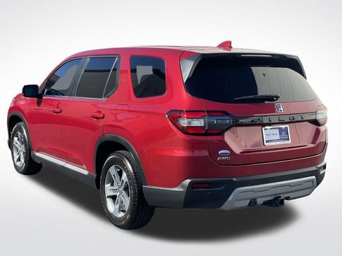 Certified 2025 Honda Pilot EX-L image 4