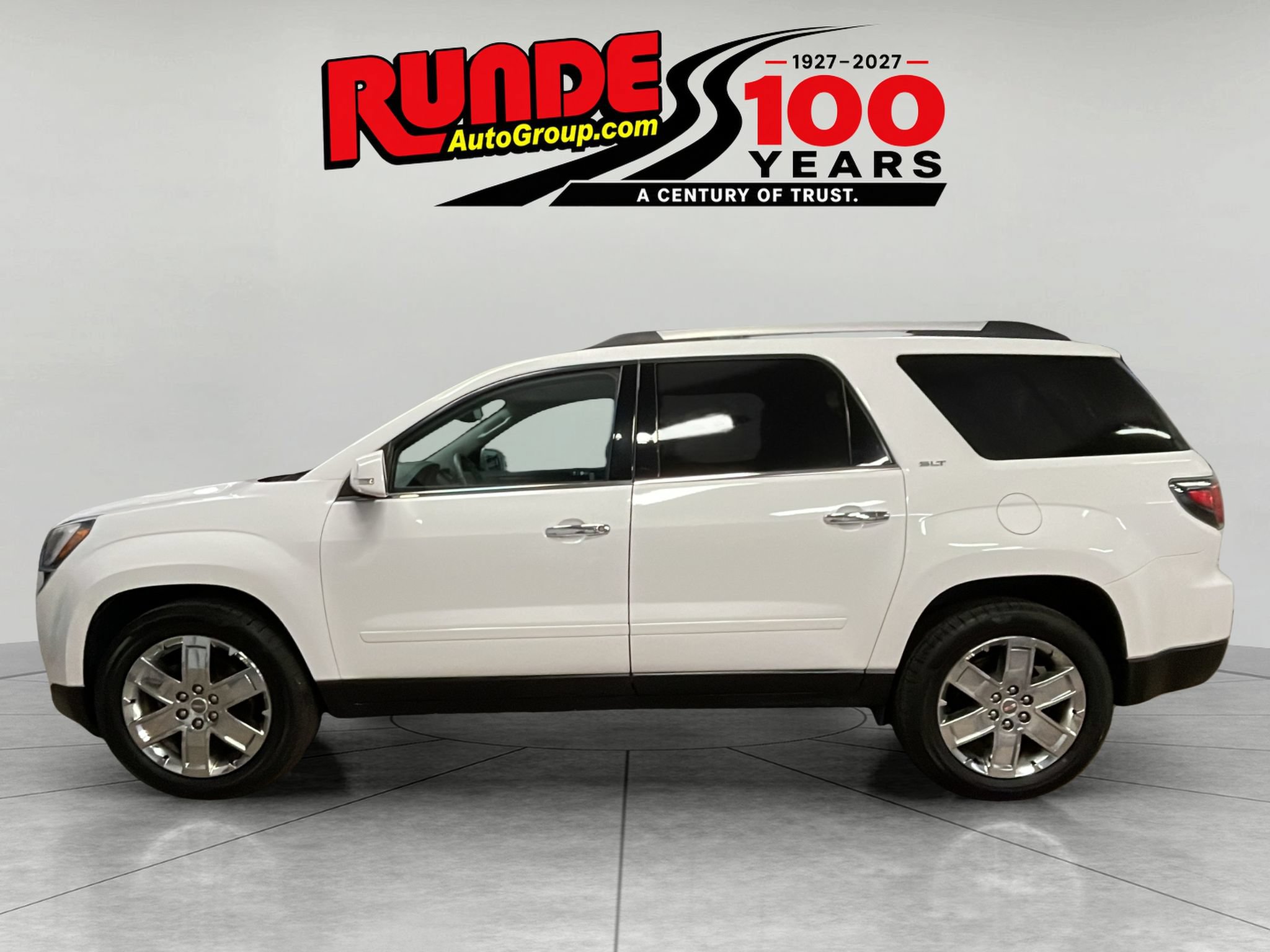 Used 2017 GMC Acadia Limited SLT AWD/4WD image 2