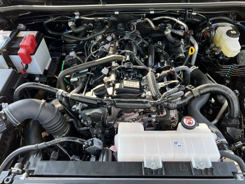 Used 2025 Toyota 4Runner SR5 image 25