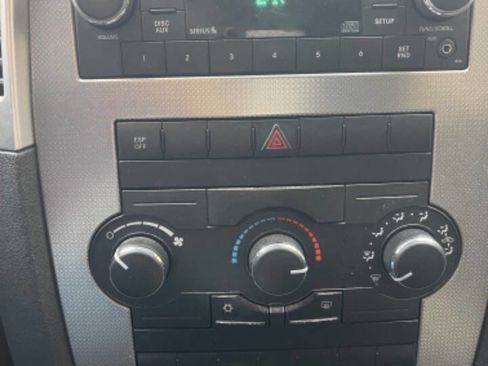 Used 2009 Jeep Grand Cherokee Laredo image 13