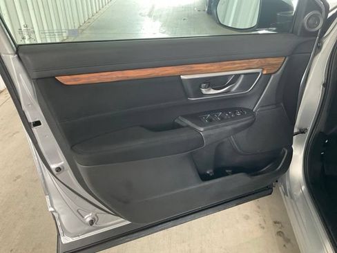 Used 2018 Honda CR-V EX image 5
