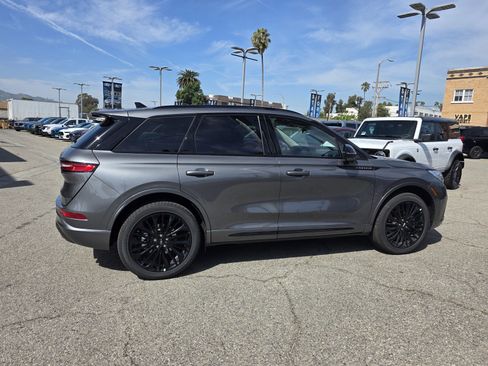 New 2026 Lincoln Corsair Grand Touring image 3