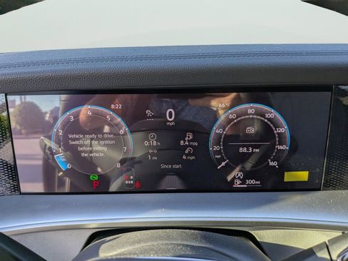 New 2026 Volkswagen Tiguan SE R-Line FWD image 28