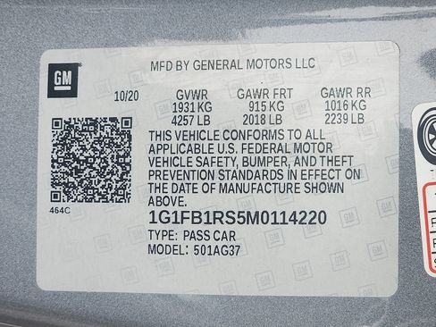 Used 2021 Chevrolet Camaro LT w/ RS Package image 28