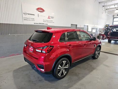 New 2025 Mitsubishi Outlander Sport SE image 3