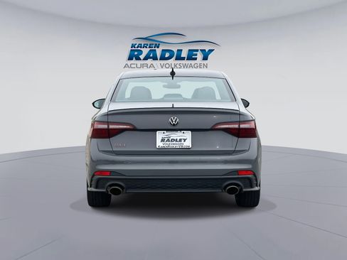 Certified 2022 Volkswagen Jetta GLI Autobahn w/ GLI Black Package image 3