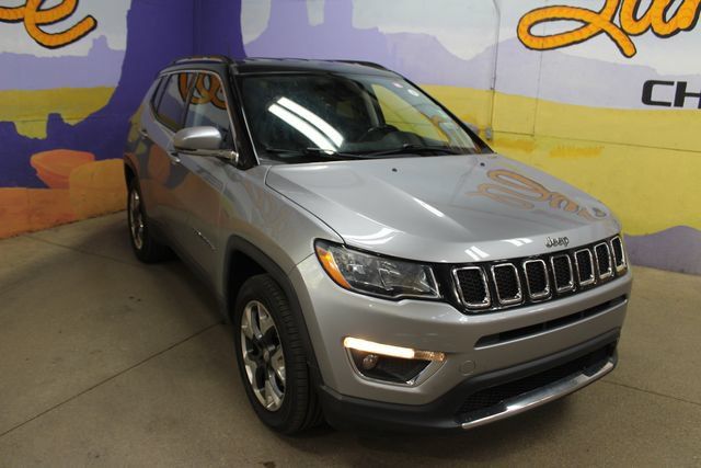 Used 2019 Jeep Compass Limited AWD/4WD image 2