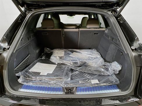 New 2025 Audi Q5 2.0T Premium Plus image 23