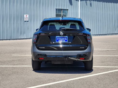 Certified 2025 Nissan Kicks SV AWD/4WD image 6