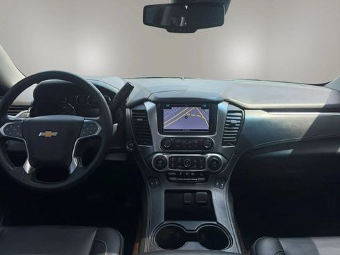 Used 2020 Chevrolet Suburban LT AWD/4WD image 42