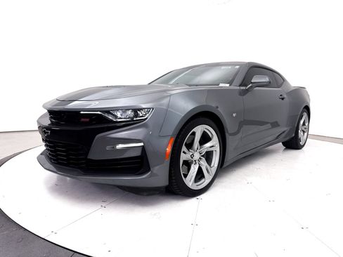 Used 2019 Chevrolet Camaro SS RWD image 18