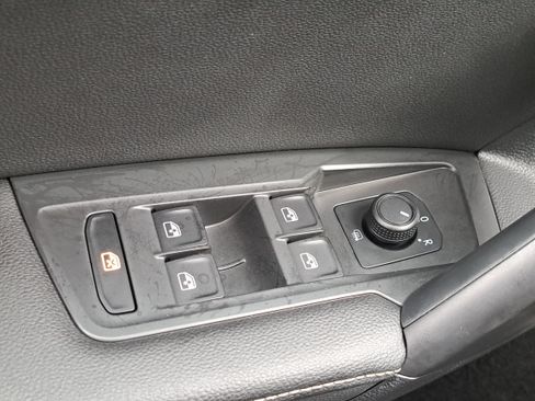 Used 2023 Volkswagen Tiguan S w/ Driver Assistance Package AWD/4WD image 28