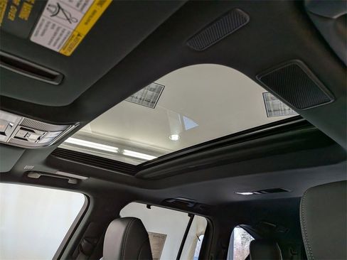 New 2025 Lexus LX 600 4WD w/ Premium Package image 20