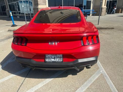 Used 2024 Ford Mustang GT RWD image 7