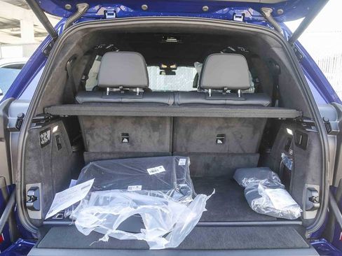 New 2026 BMW ALPINA XB7 image 24