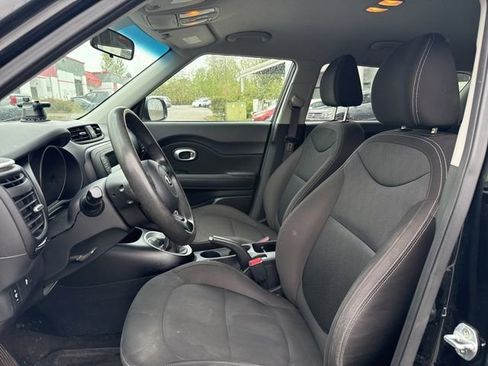Used 2016 Kia Soul FWD image 15