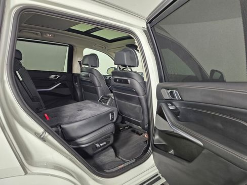 Used 2024 BMW X7 xDrive40i image 33