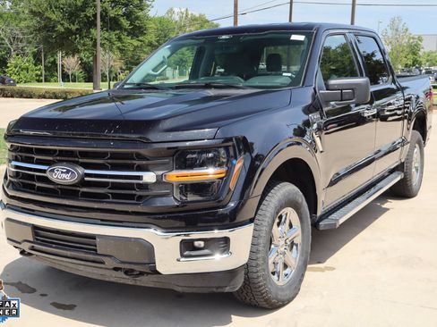Used 2025 Ford F150 XLT w/ Equipment Group 301A Standard AWD/4WD image 8