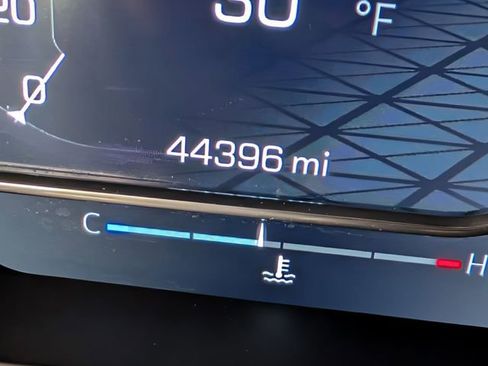 Certified 2024 GMC Sierra 1500 SLT image 19