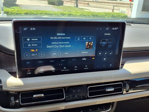 Used 2023 Lincoln Nautilus Reserve w/ Luxury Package image 20