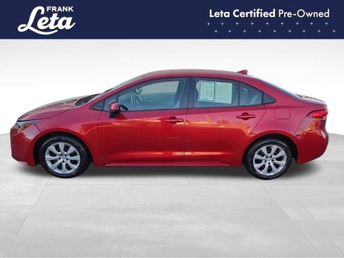 Used 2021 Toyota Corolla LE image 5
