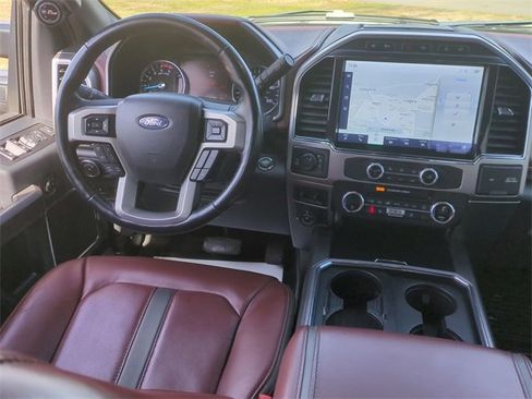 Used 2022 Ford F350 Platinum w/ FX4 Off-Road Package image 30