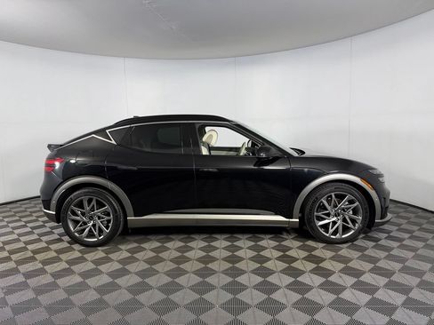 Used 2023 Genesis GV60 Advanced AWD/4WD image 7