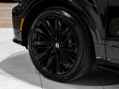 Used 2023 Bentley Bentayga Speed image 63