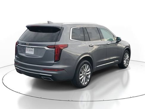 Certified 2020 Cadillac XT6 Premium Luxury AWD/4WD image 4