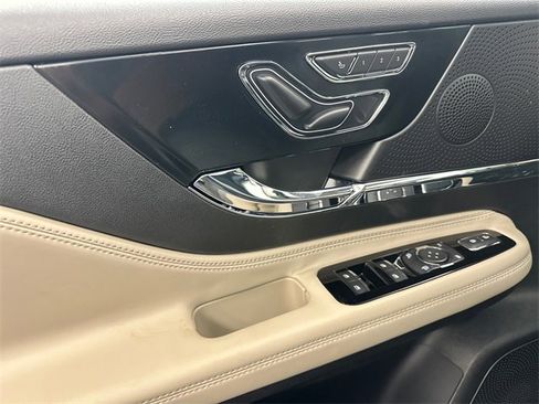 New 2026 Lincoln Corsair Premiere image 34