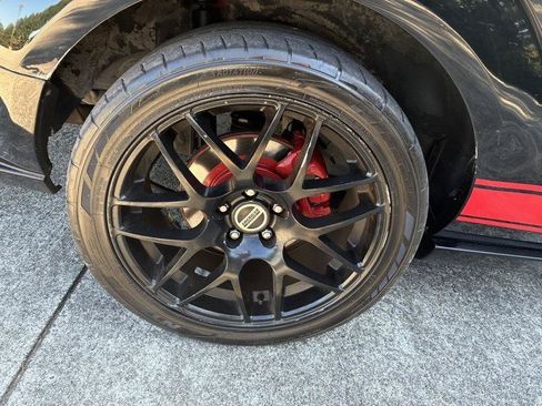 Used 2009 Ford Mustang GT Premium RWD image 54
