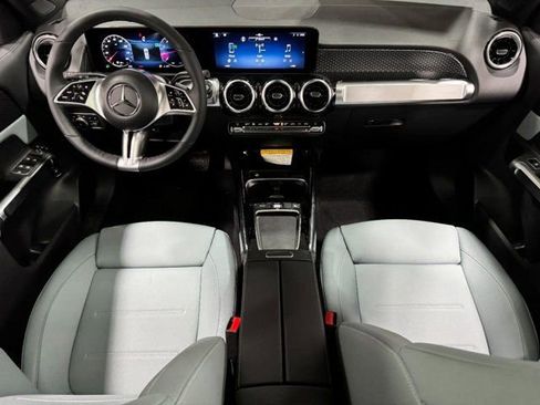 New 2026 Mercedes-Benz GLB 250 4MATIC image 15