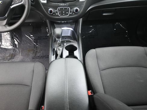 Used 2023 Chevrolet Malibu LT FWD image 24