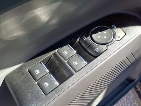 New 2026 Ford Maverick Lariat w/ Black Appearance Package image 18