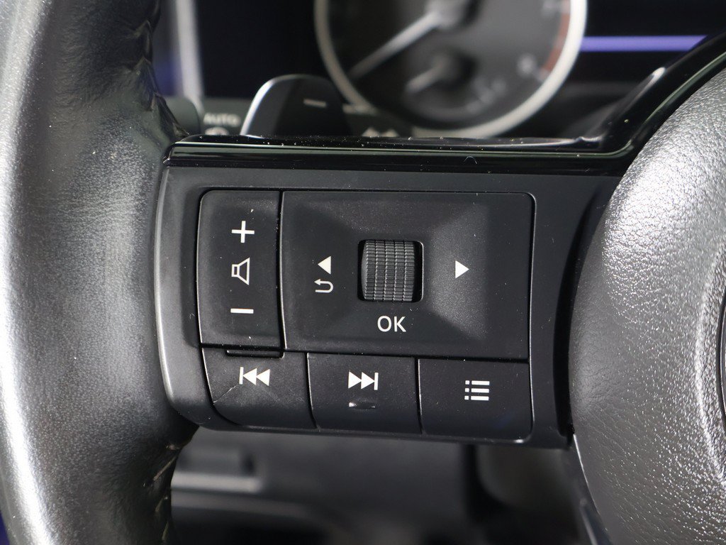 Used 2023 Nissan Rogue SL w/ SL Premium Package FWD image 46