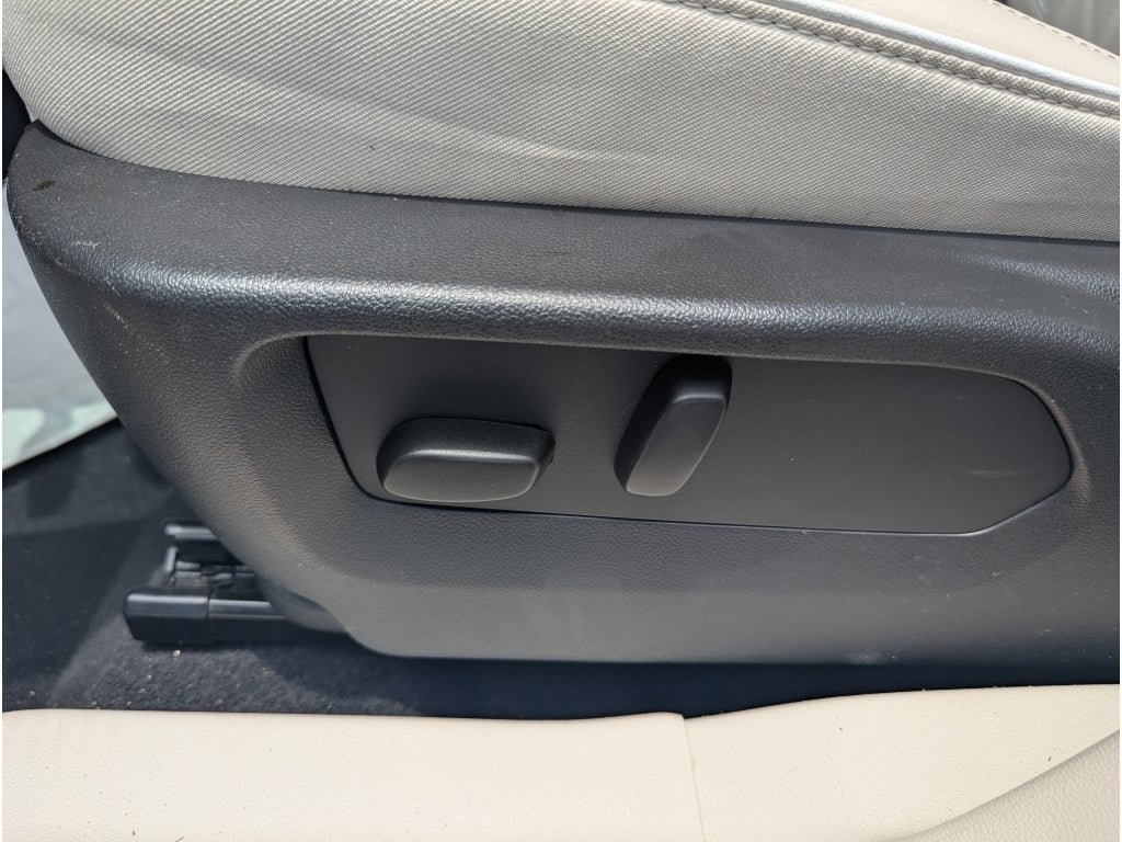 Used 2023 Buick Envision Avenir FWD image 17