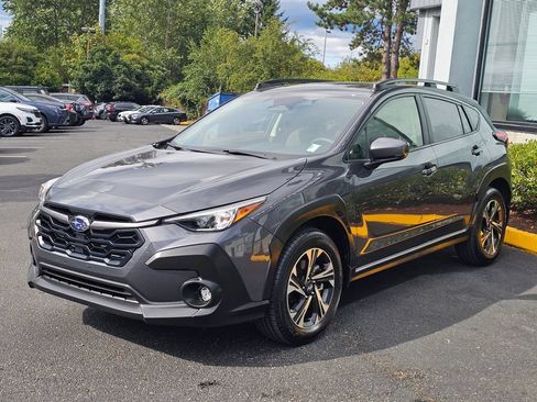 Used 2024 Subaru Crosstrek 2.0i Premium AWD/4WD image 3