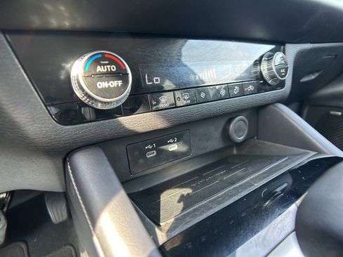 Used 2025 Mitsubishi Outlander ES image 6