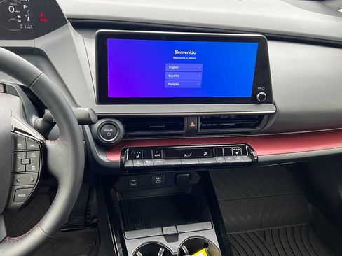 Certified 2025 Toyota Prius Plug-In Hybrid FWD image 21