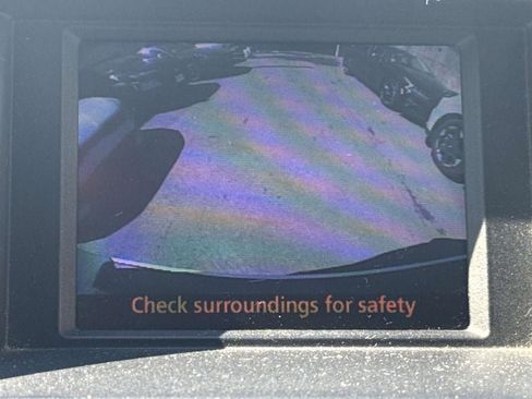 Used 2012 Toyota Highlander SE w/ Tow Pkg AWD/4WD image 24