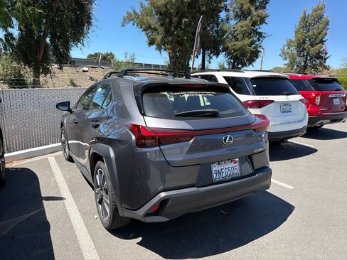 Used 2025 Lexus UX 300h FWD w/ Accessory Package (Z2) image 4