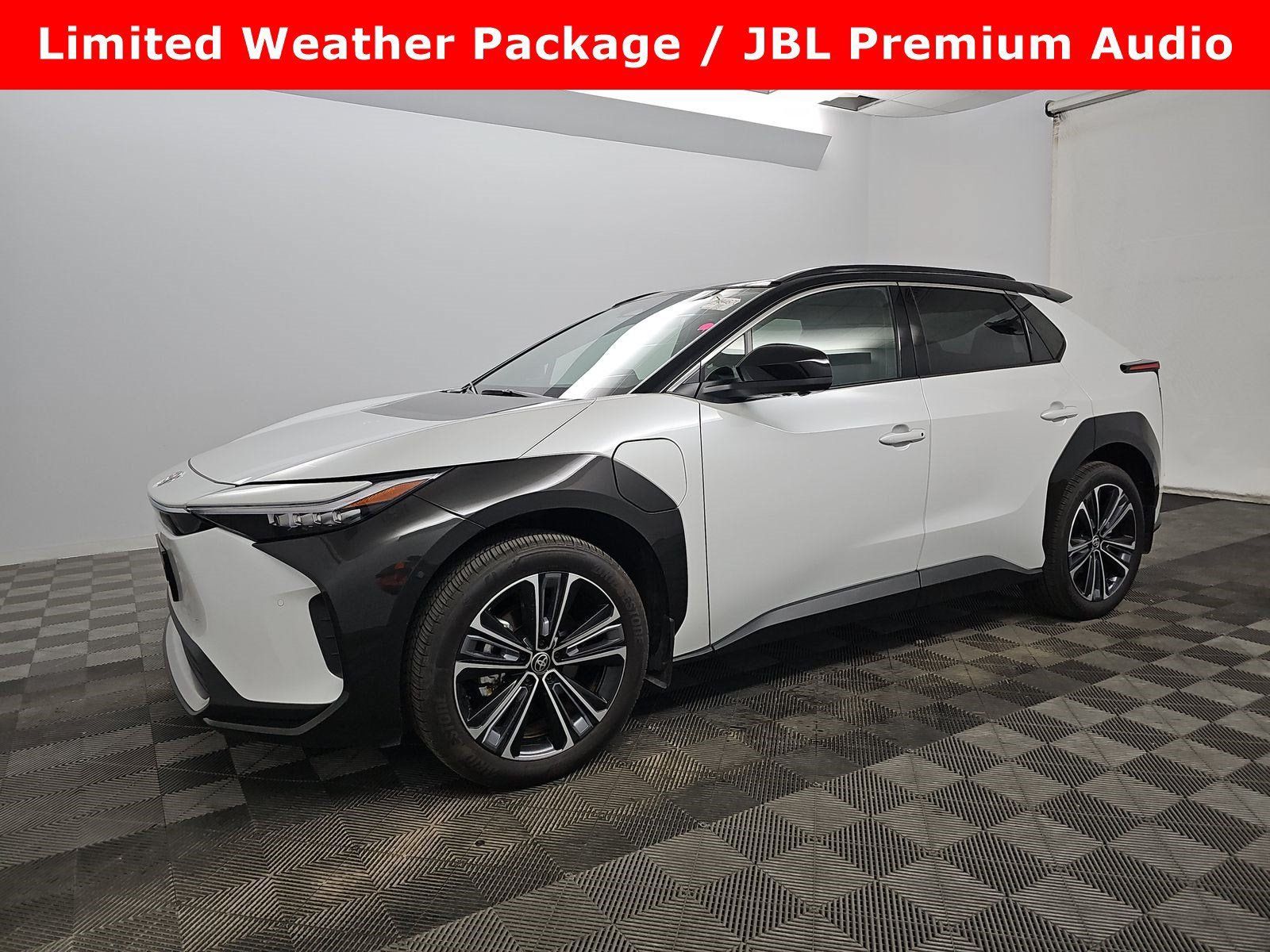 Used 2025 Toyota bZ4X AWD w/ Weather Package image 1