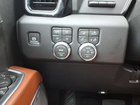 New 2026 GMC Sierra 2500 Denali Ultimate w/ Max Trailering Package AWD/4WD image 19
