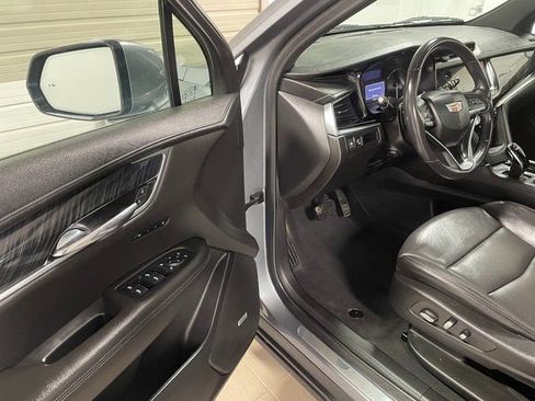 Used 2022 Cadillac XT6 Premium Luxury AWD/4WD image 10