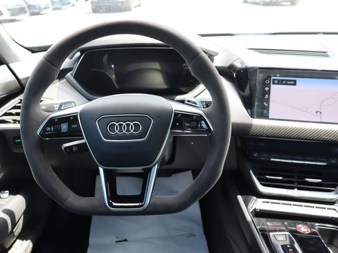 Used 2022 Audi e-tron GT Premium Plus w/ Performance Package AWD/4WD image 10