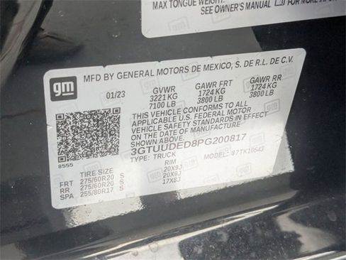 Used 2023 GMC Sierra 1500 SLT w/ SLT Premium Plus Package image 38