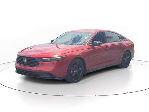 Used 2023 Honda Accord Sport image 3