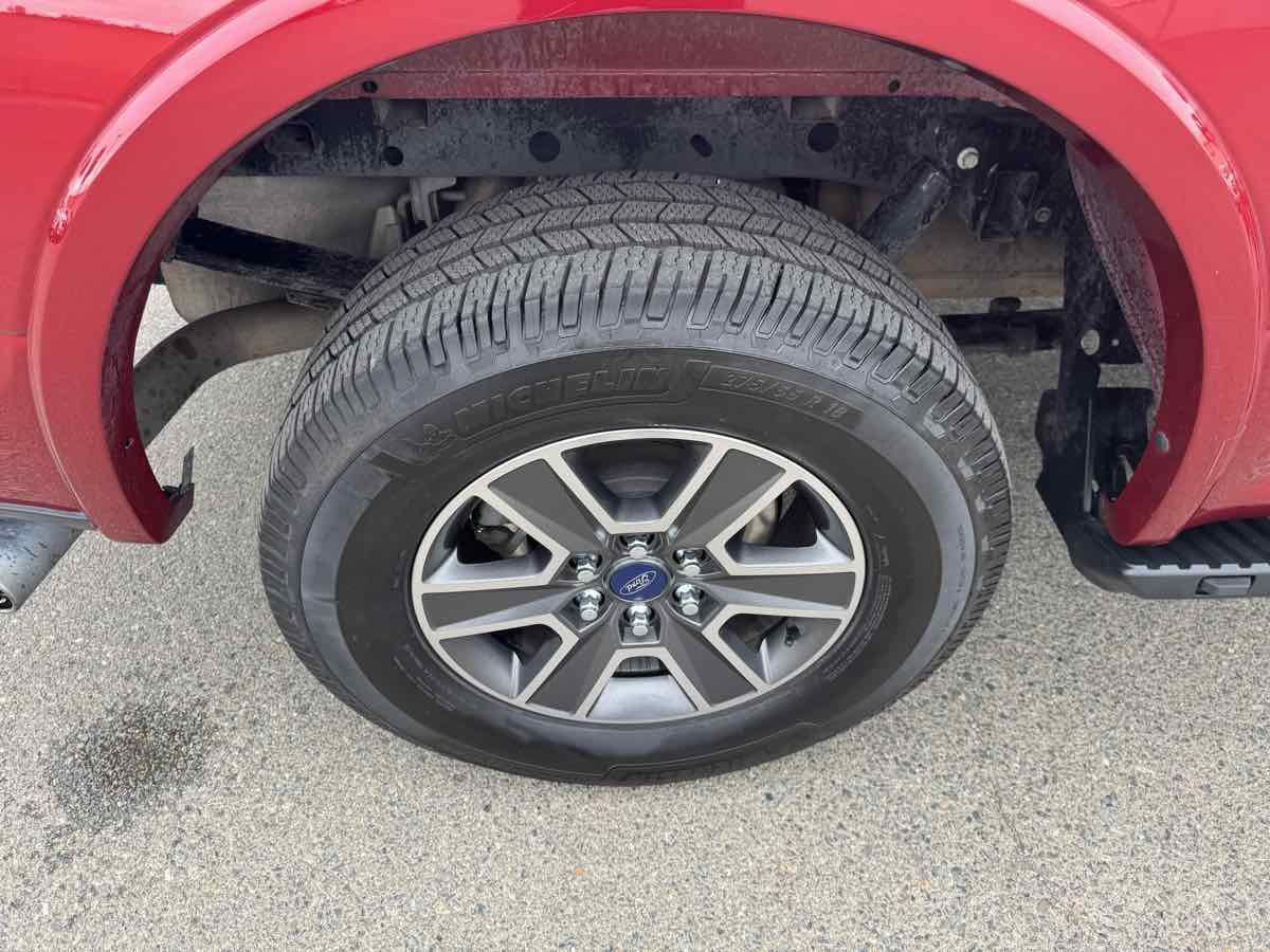 Used 2017 Ford F150 Lariat w/ Equipment Group 502A Luxury AWD/4WD image 41